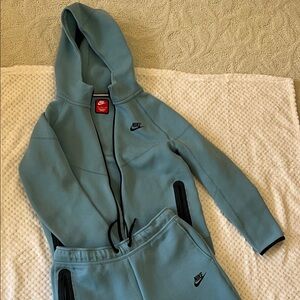 Nike Teal Hoodie and Jogger Set